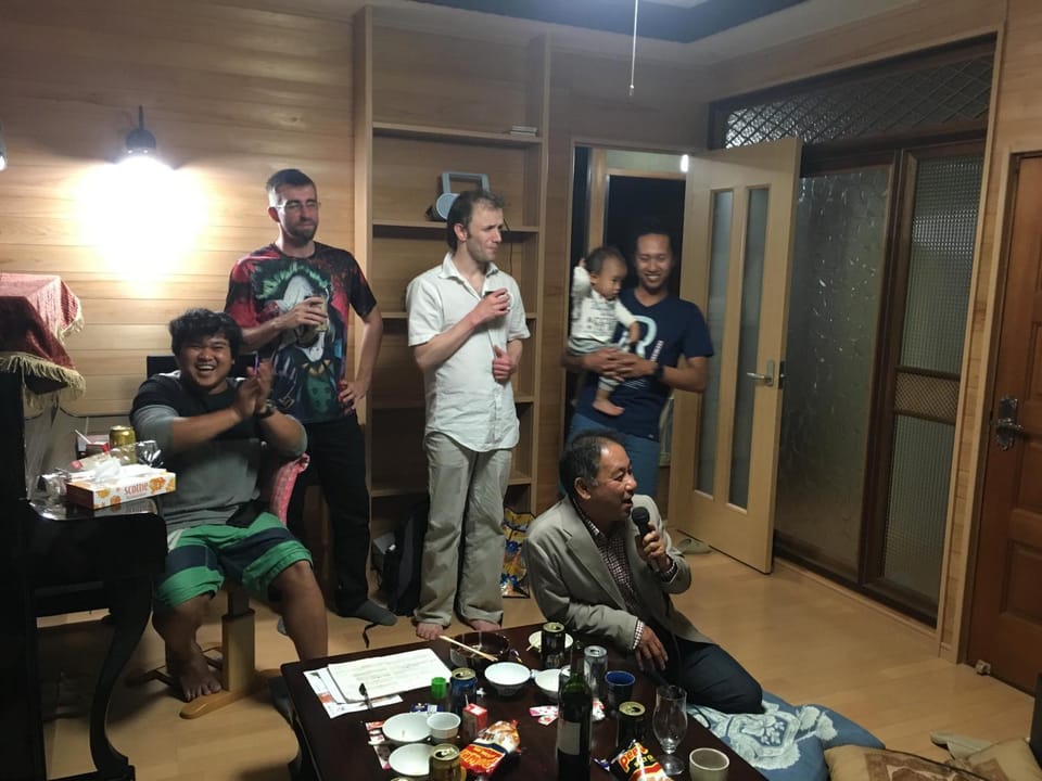 Communal lounge/ TV room, Activities, Lounge or bar