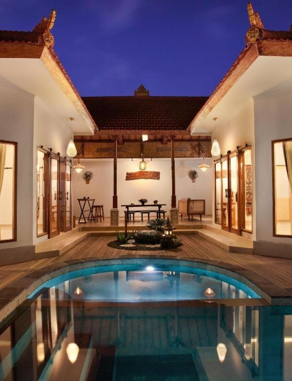 Property building, Pool view, Swimming pool