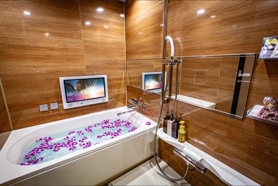 Shower, Bathroom, Bath
