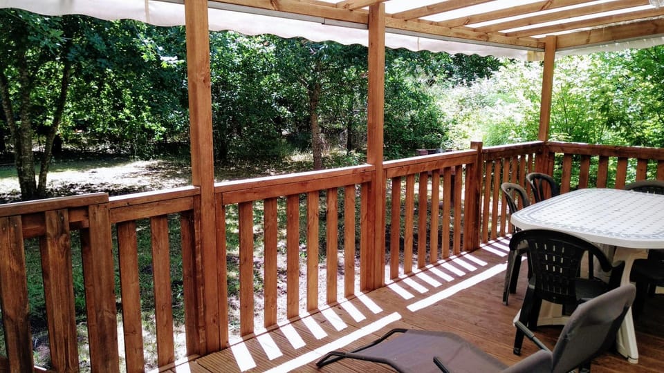 Balcony/Terrace, Garden view
