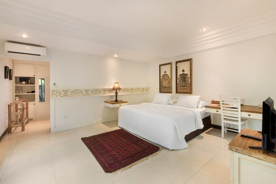 Bed, Garden, Bedroom