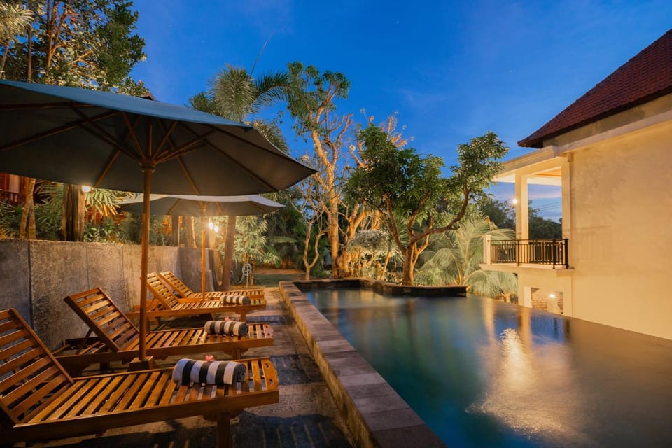 Night, Swimming pool