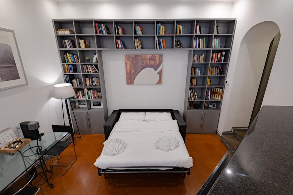Bed, Library, Living room