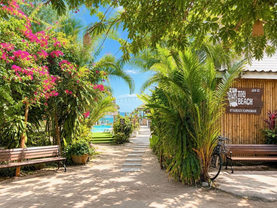 Tiki Beach Koh Phangan Beach Restaurant Bar and Coworking Hotel in Ko Pha-ngan Sub-district