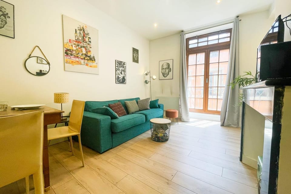 #B1 Chez Giuseppe City center pedestrian streets Apartment in Grenoble