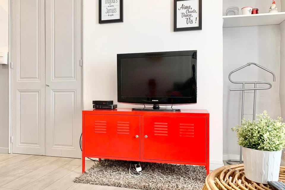 #G4 Petit Paris Quiet fully-equipped studio Apartment in Grenoble