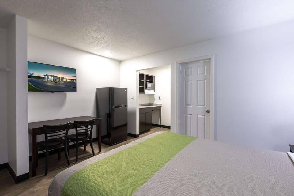 TV and multimedia, Kitchen or kitchenette, Photo of the whole room, Seating area, On site