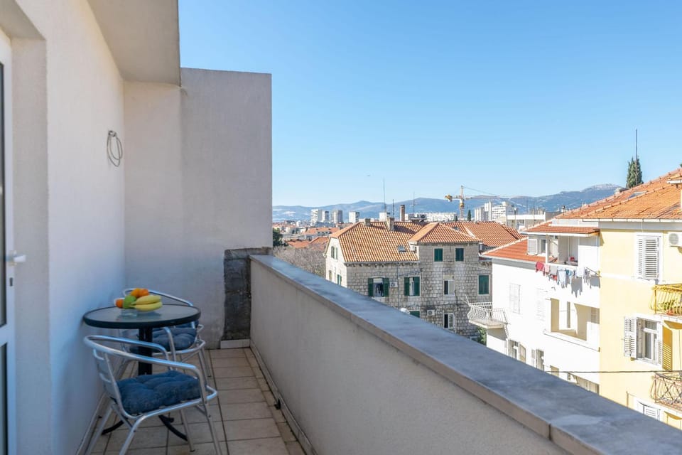 Balcony/Terrace, City view