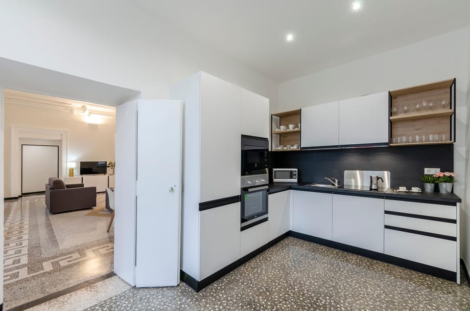 Kitchen or kitchenette, oven, stove