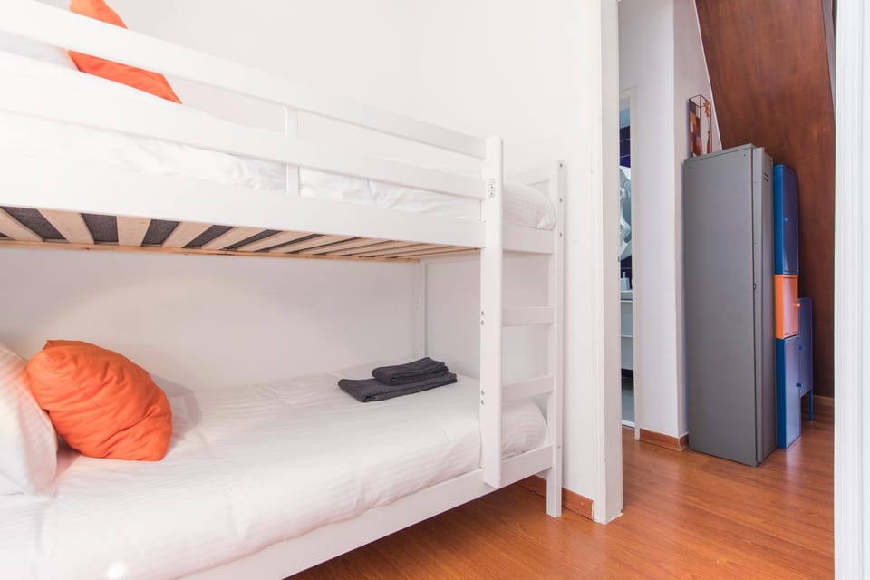 bunk bed