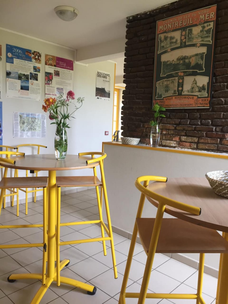 Auberge de jeunesse-La Hulotte Hostel in Hauts-de-France