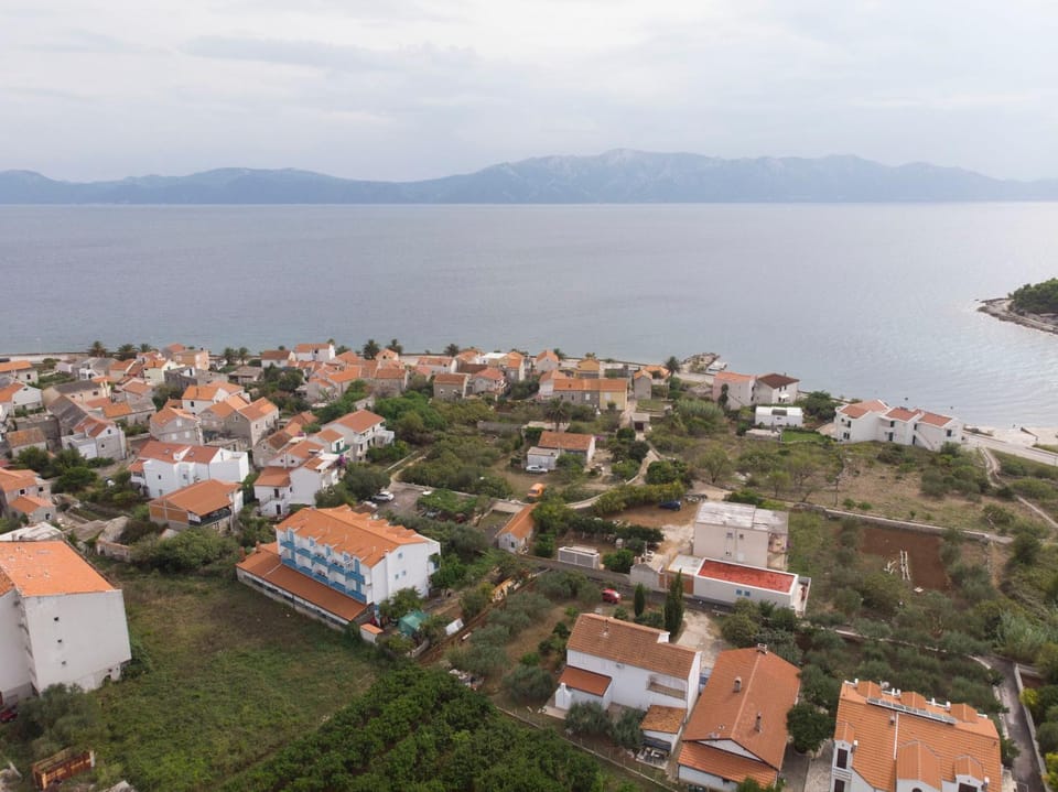 Bird's eye view, Sea view