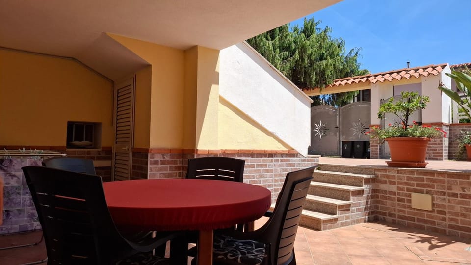 Inner courtyard view
