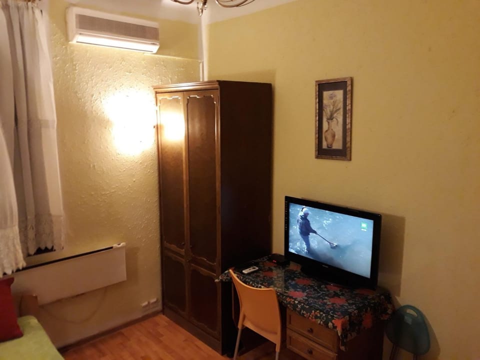 Garden studio Apartment in Belgrade