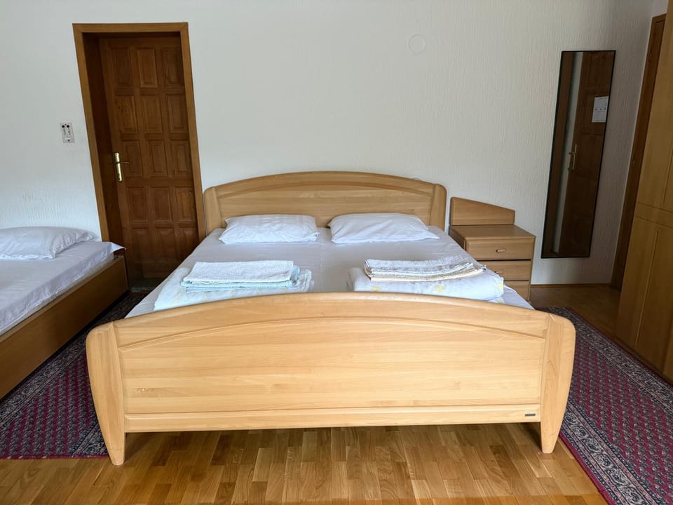 Apartments Vicko Bed and Breakfast in Serbia