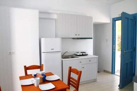 Anemoessa Studios Apartment in Milos
