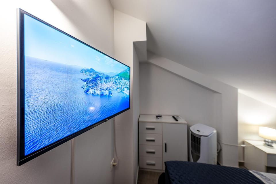 NEW Modern Studio Apartment Nina Apartment in Dubrovnik