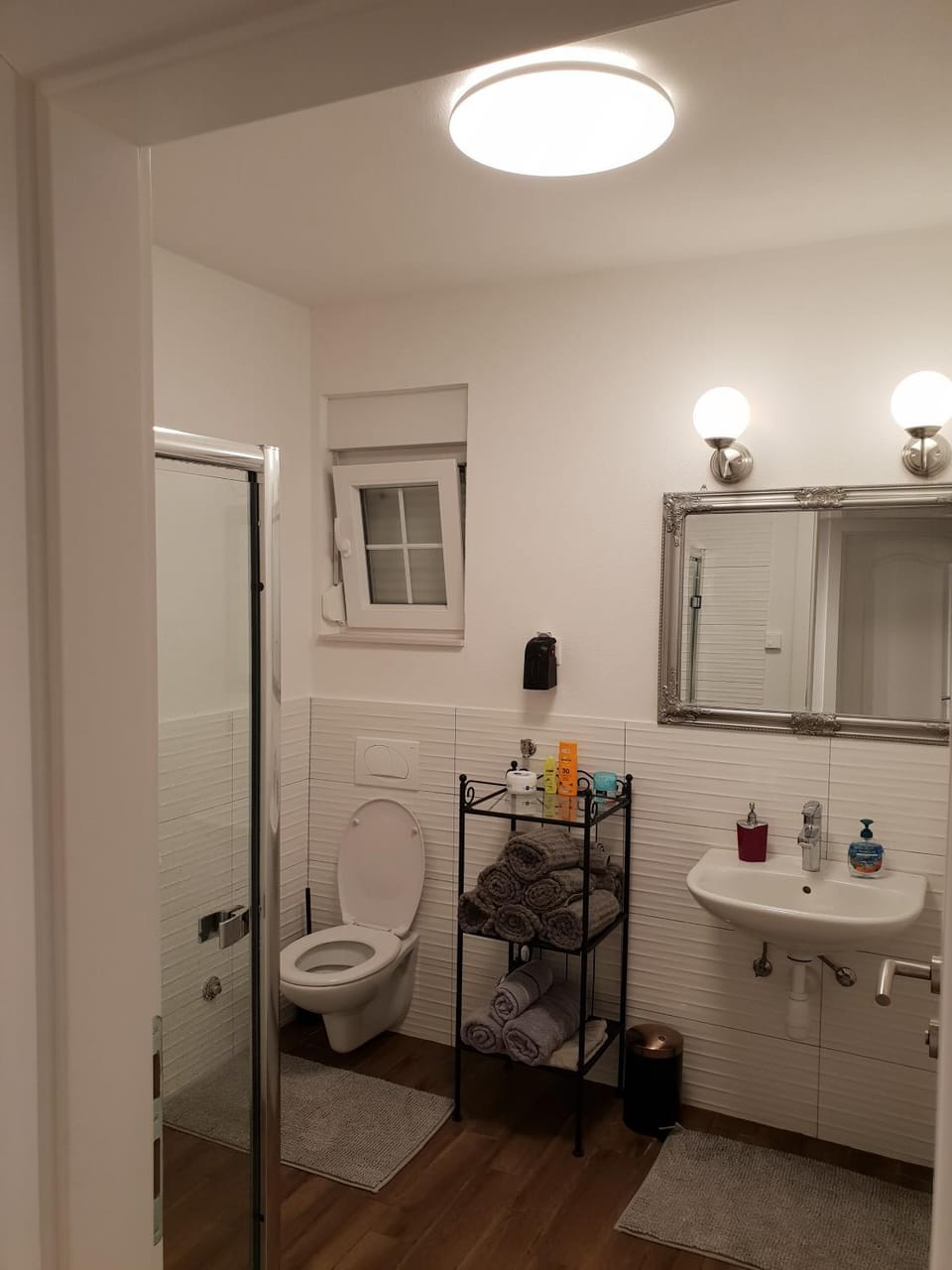 Shower, Toilet, Bathroom