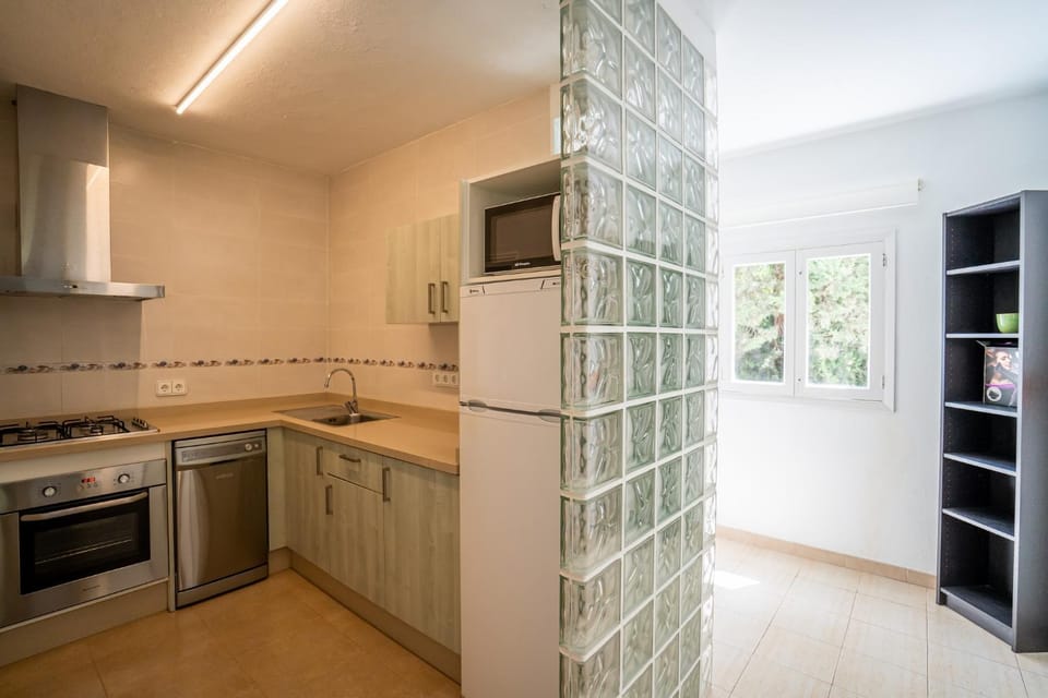 dishwasher, minibar, kitchen