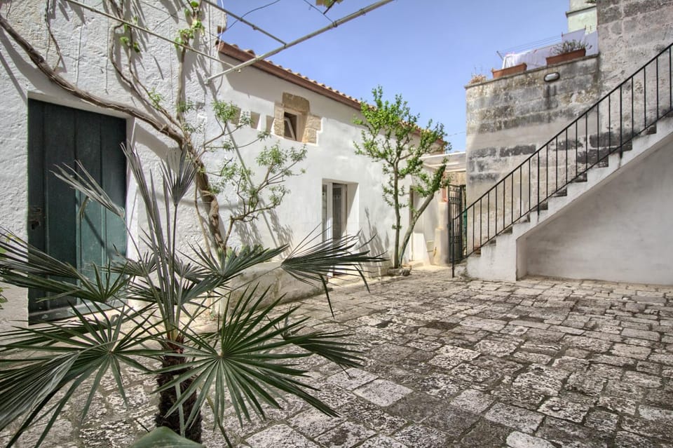 Patio, Garden