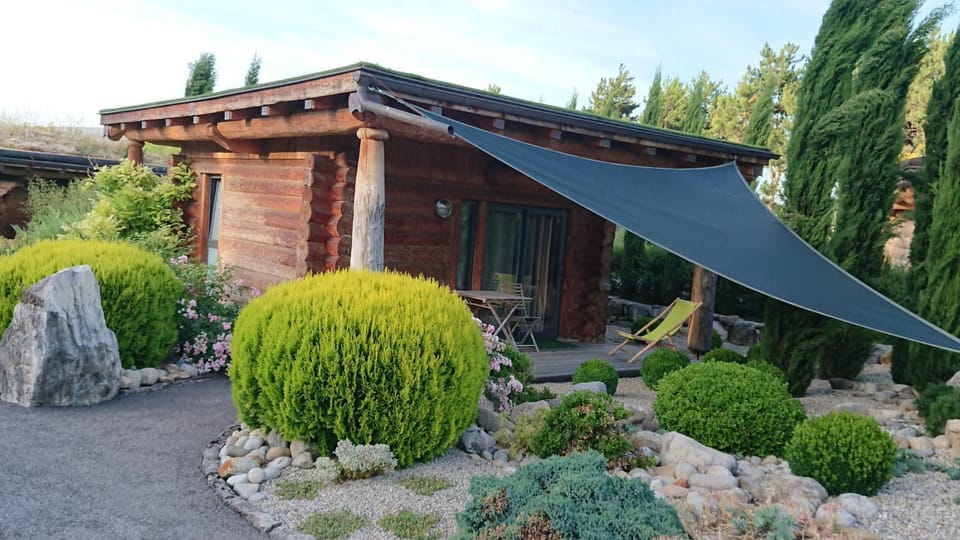 Facade/entrance, Garden