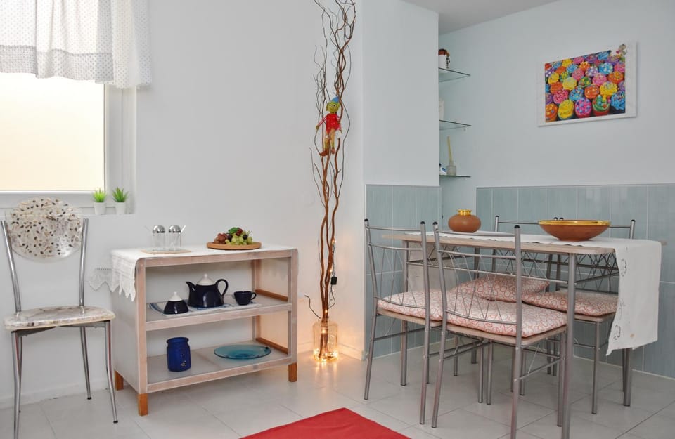 Short Stay Studio Apartment in Thessaloniki