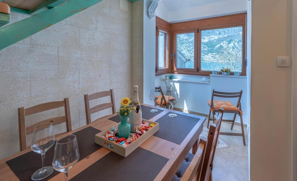 Rhizon Apartment in Kotor Municipality