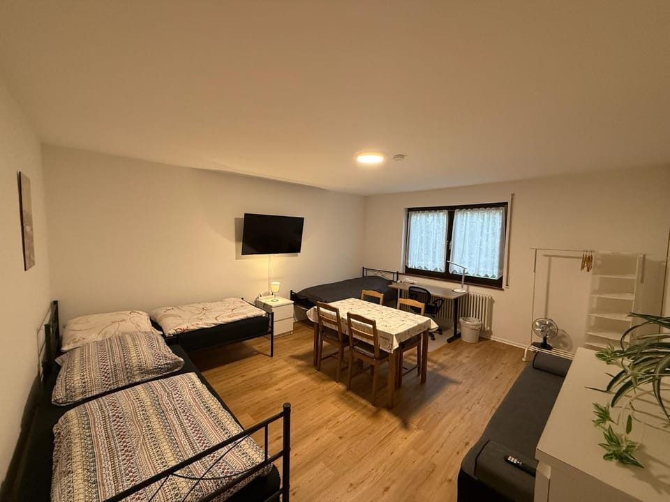 Communal lounge/ TV room, Living room, Bedroom