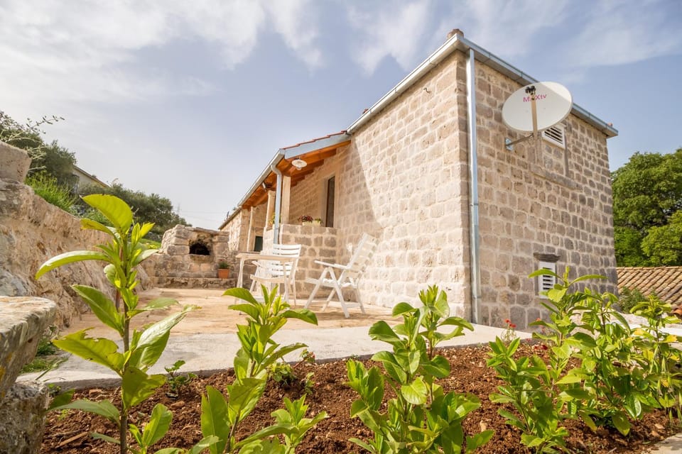 Olive Garden Apartment in Dubrovnik-Neretva County