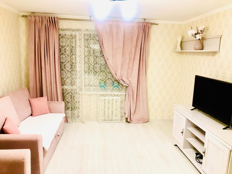 TV and multimedia, Photo of the whole room, Seating area