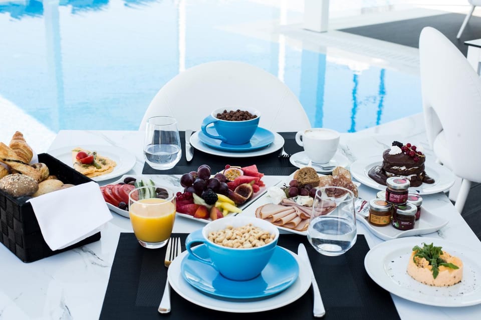Breakfast, Continental breakfast