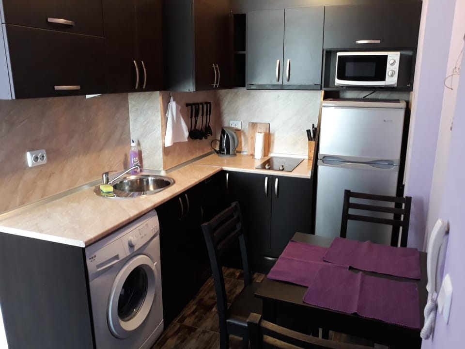 Kitchen or kitchenette, Other, Dining area, Communal kitchen