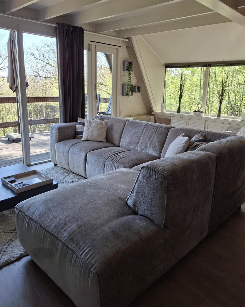 View (from property/room), Balcony/Terrace, Living room, Seating area