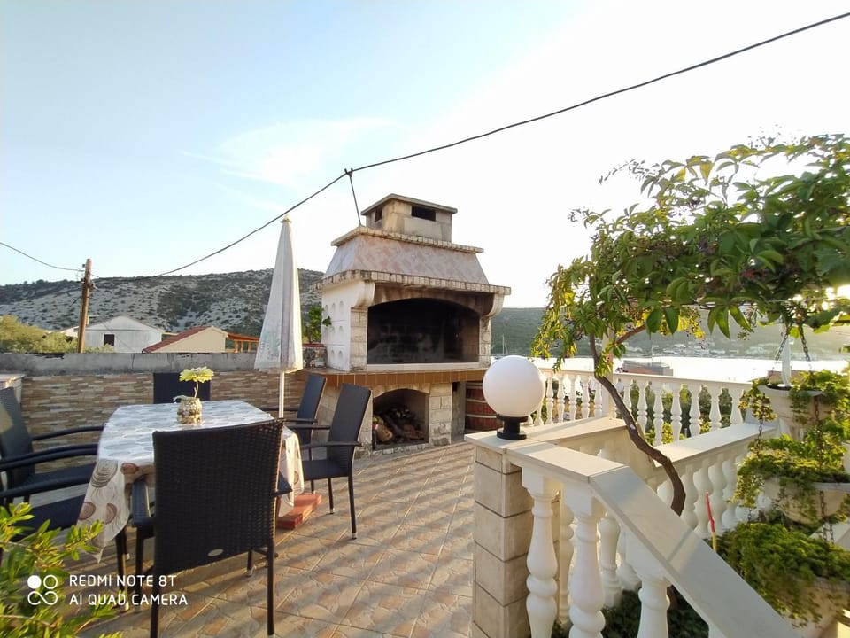 BBQ facilities, Balcony/Terrace