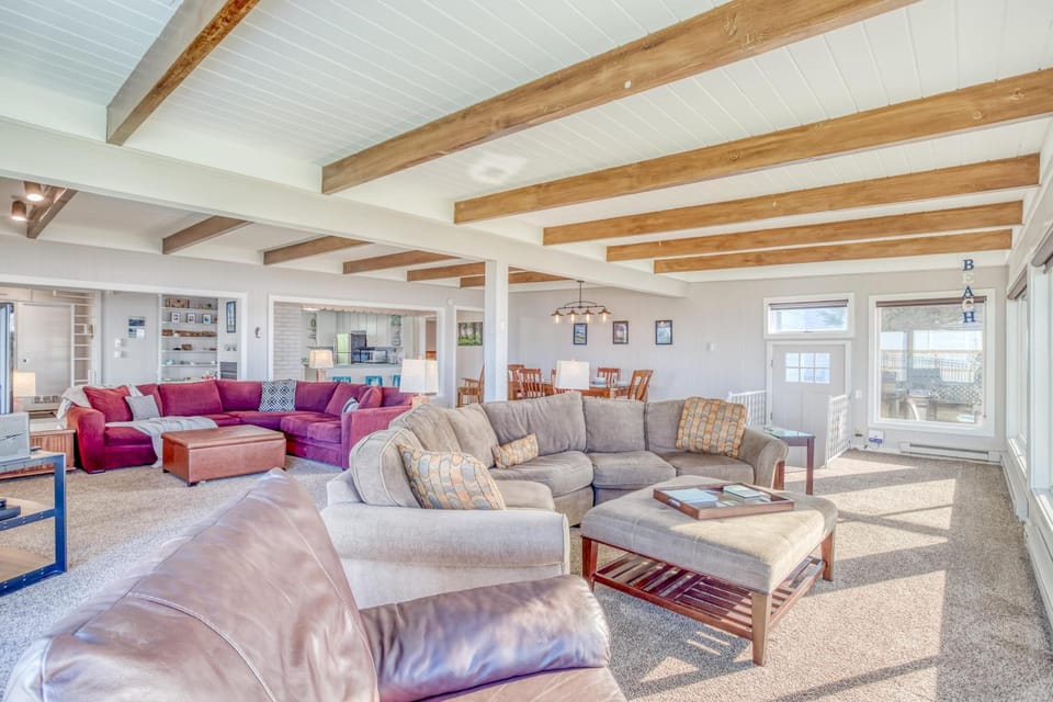 Million Dollar View House in Lincoln Beach