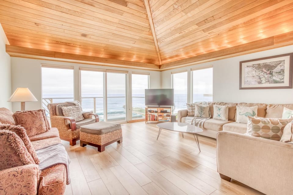 North Jetty House House in Lincoln City