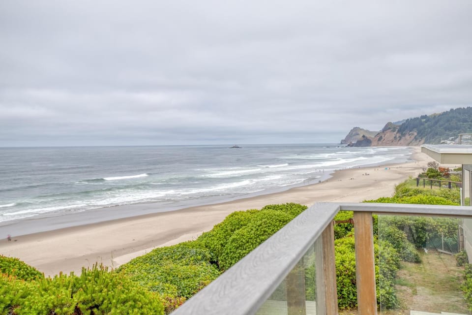 North Jetty House House in Lincoln City
