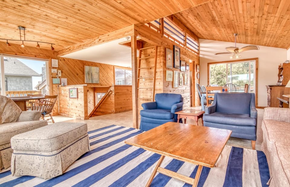 Osborne Beach House MCA 139 - Meredith Lodging House in Manzanita