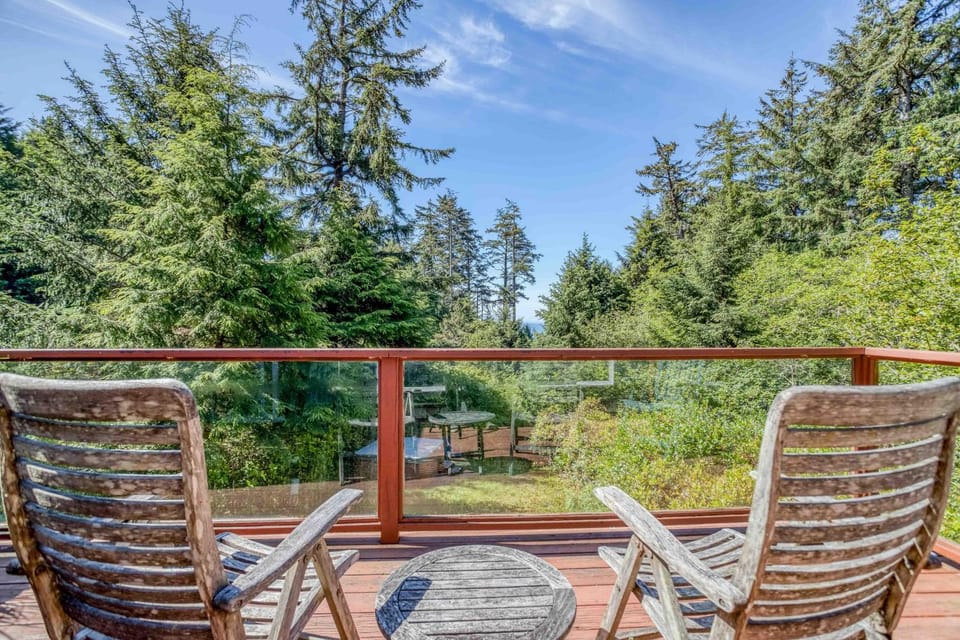 Otter Rock Hideaway House in Otter Rock