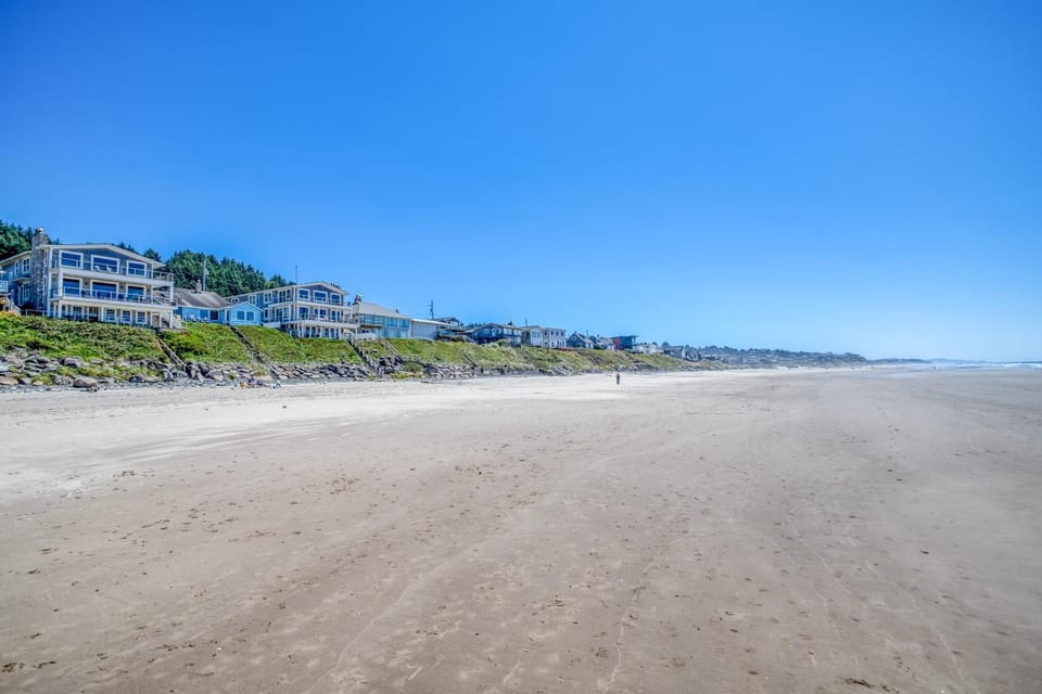 SandeCastle House in Lincoln City