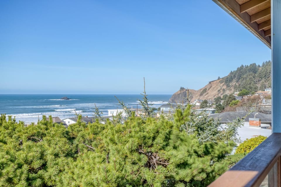 Sands of Time House in Lincoln City