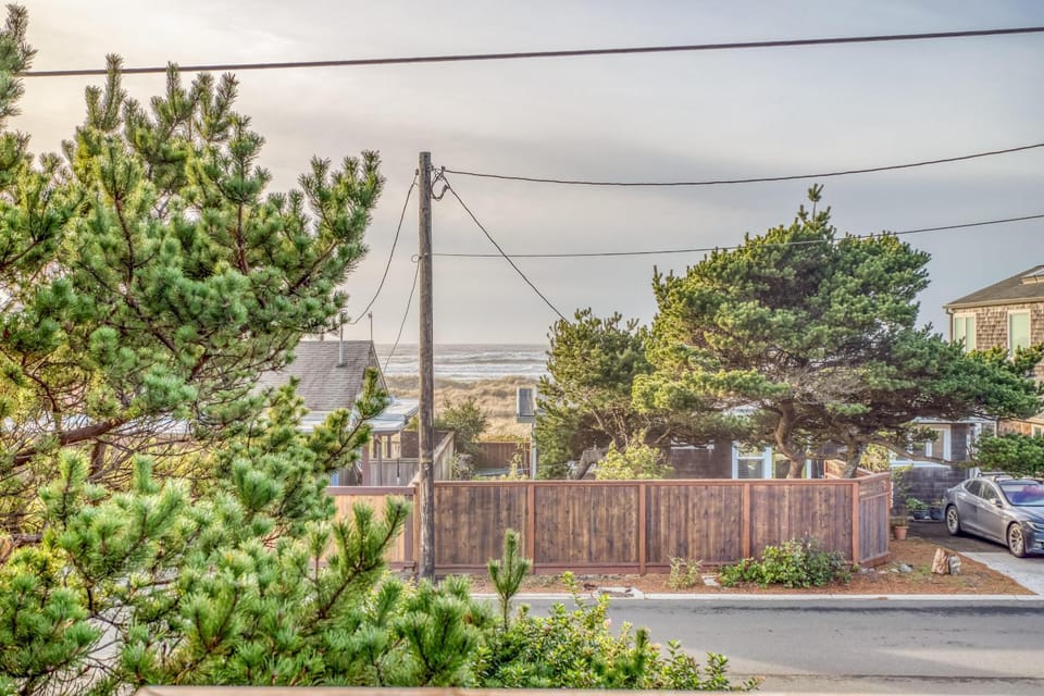 The Viking MCA 410 - Meredith Lodging House in Manzanita