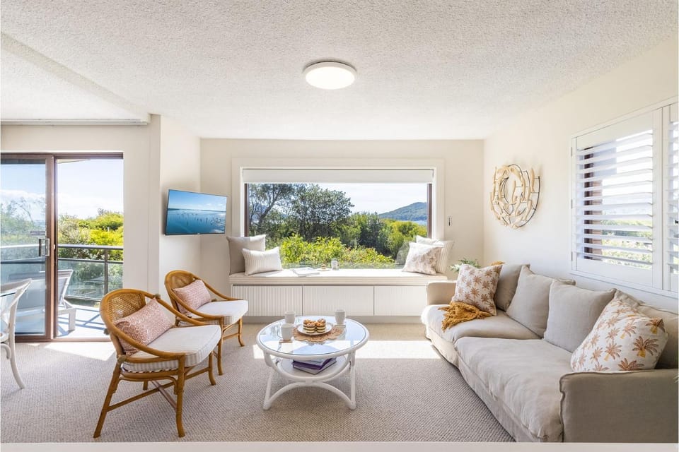 Intrepid 14 Unlimited magnificent water views Apartment in Shoal Bay