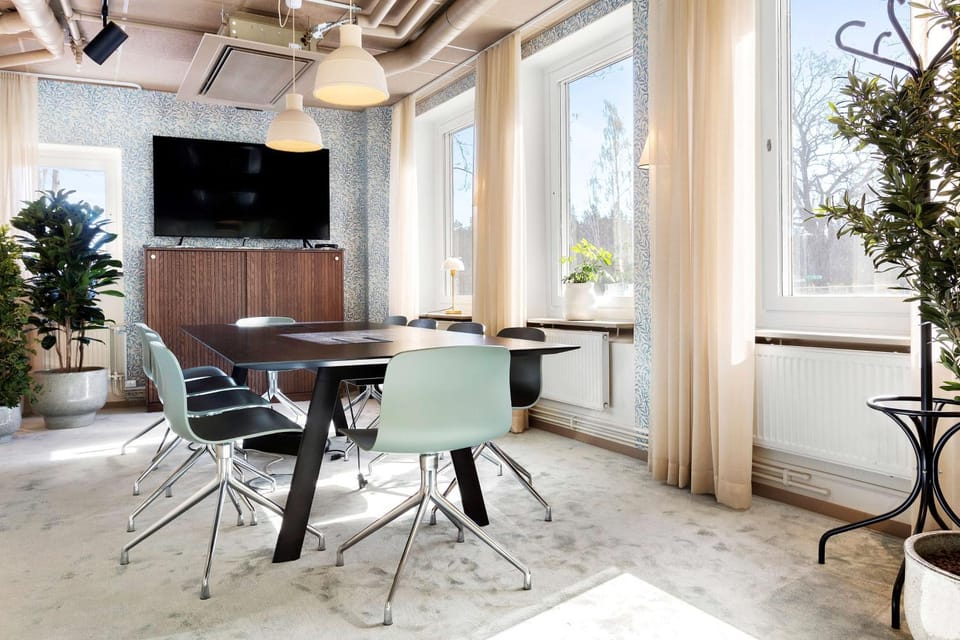 Meeting/conference room