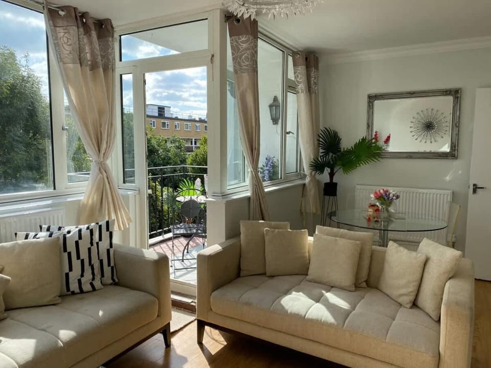 Day, Balcony/Terrace, Balcony/Terrace, Living room