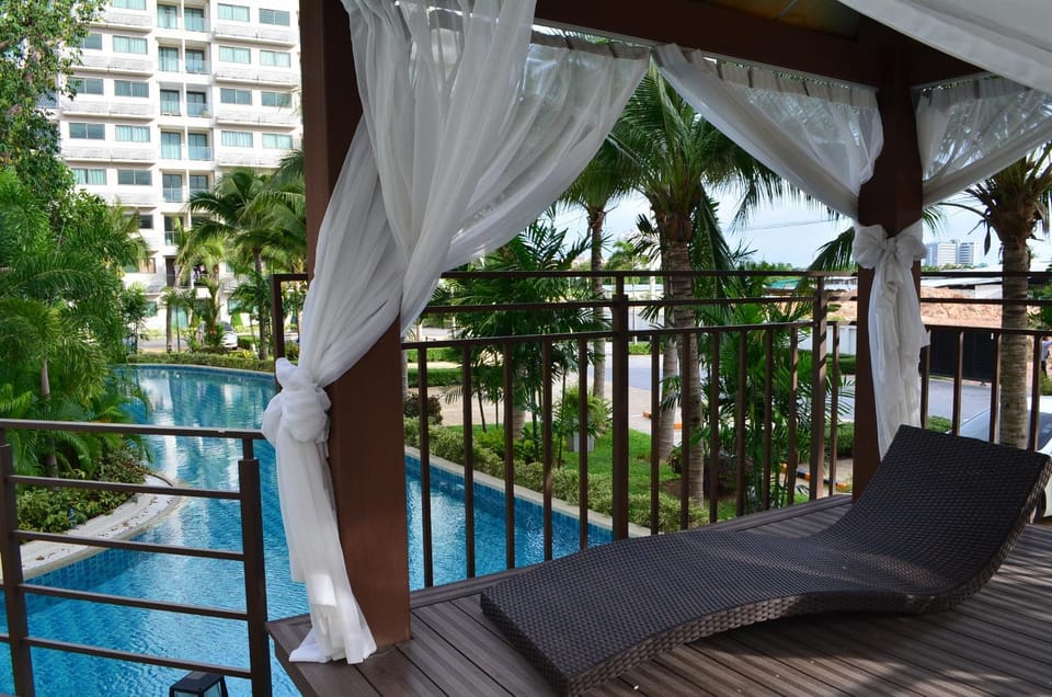 Maldives Laguna Beach Resort 3 Apartment in Pattaya City