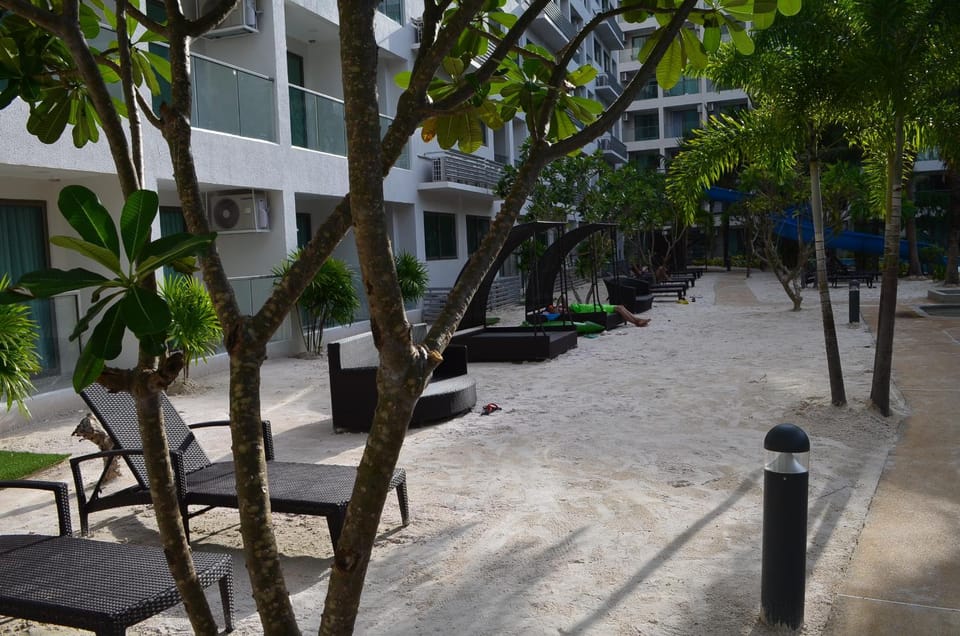 Maldives Laguna Beach Resort 3 Apartment in Pattaya City