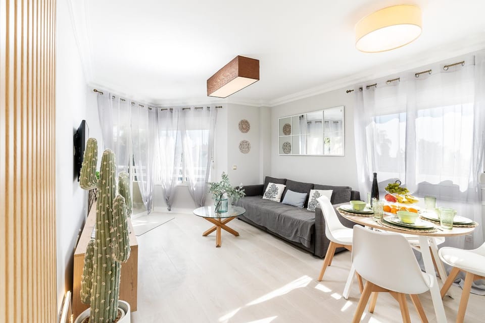 TV and multimedia, Living room, Dining area