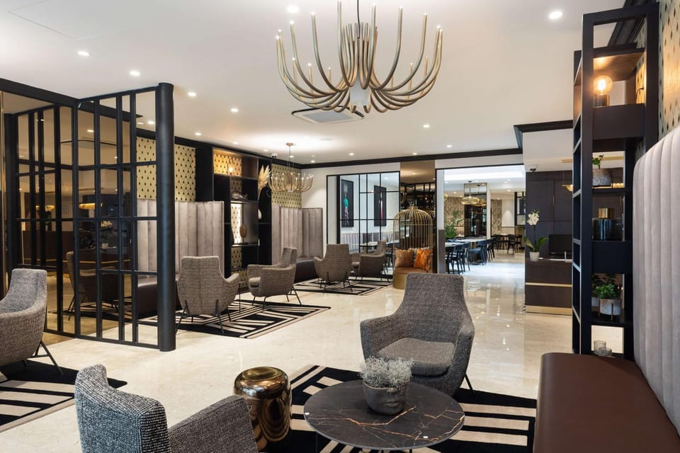 Lobby or reception, On site