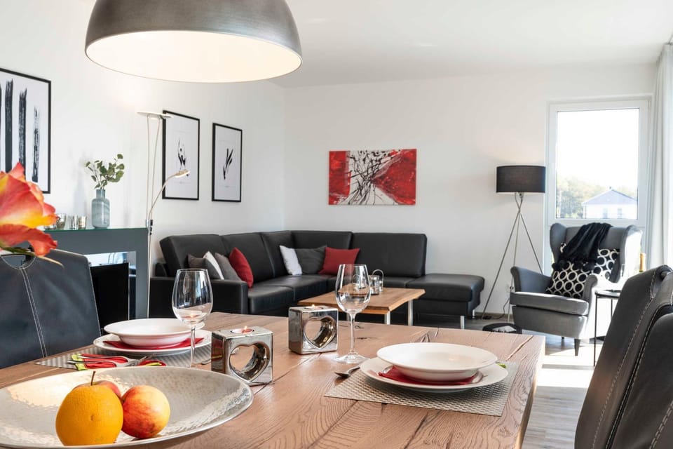 TV and multimedia, Living room, Dining area
